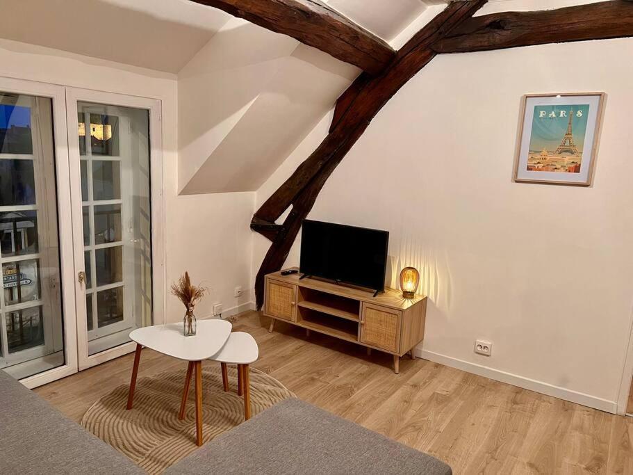 Appartement Cosy เนอมัวร์ส ภายนอก รูปภาพ